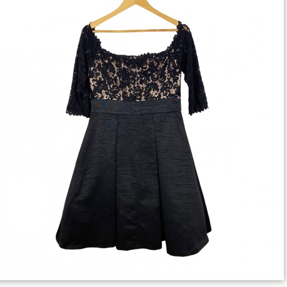 Eliza J Off the Shoulder Lace Fit And Flare Black 3/4 Sleeve Dress Size 12 - Picture 6 of 6